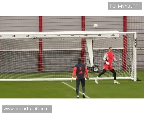 诺伊尔因病缺席训练周末出战成疑凯恩已恢复合练状态良好